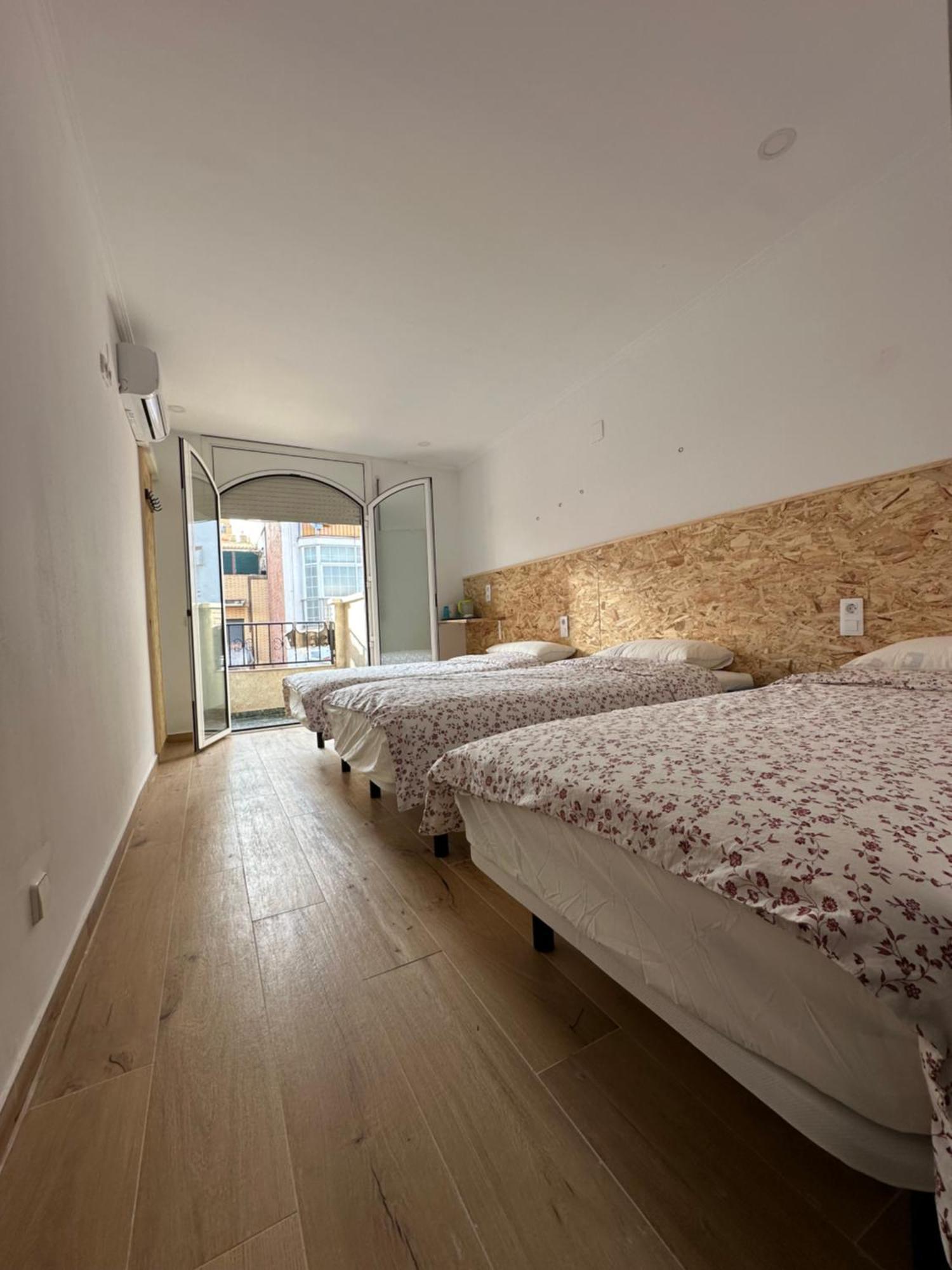 فندق لوسبيتاليت دي يوبريغاتفي  Fudodo舒适3 Beds المظهر الخارجي الصورة